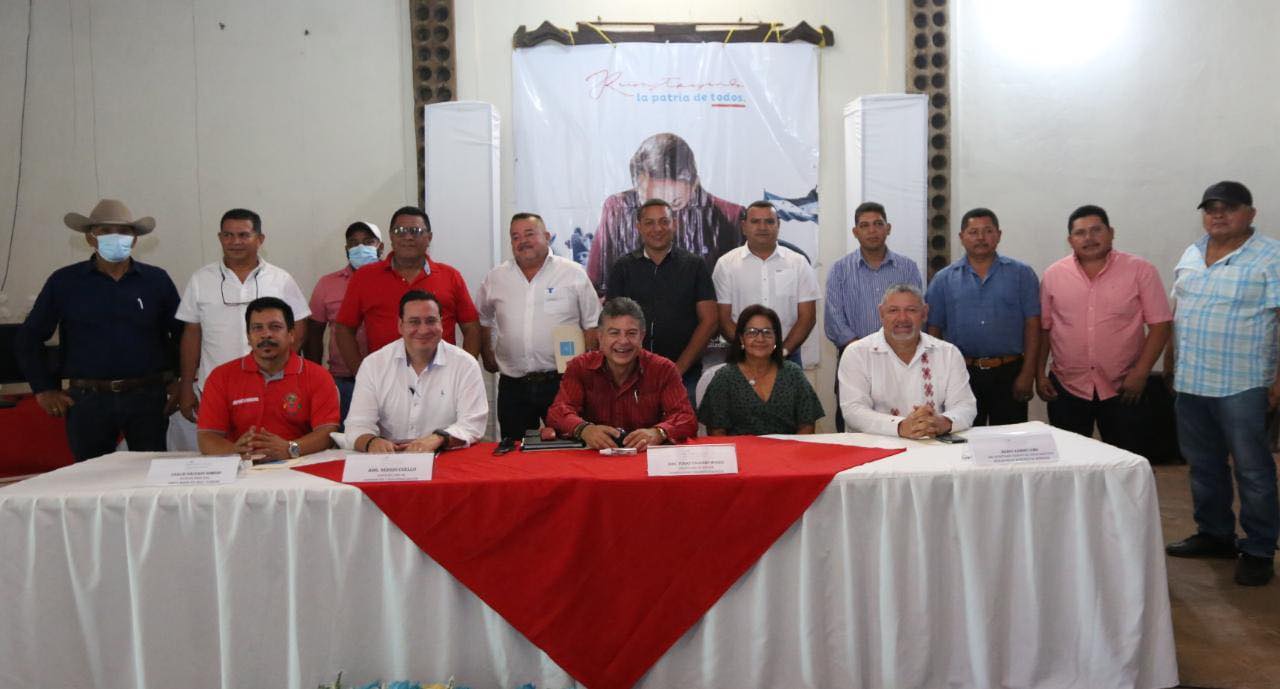 SGJD entregó un lote de computadoras a 14 municipios del Departamento de Olancho con el apoyo de EUROSAN-DeL