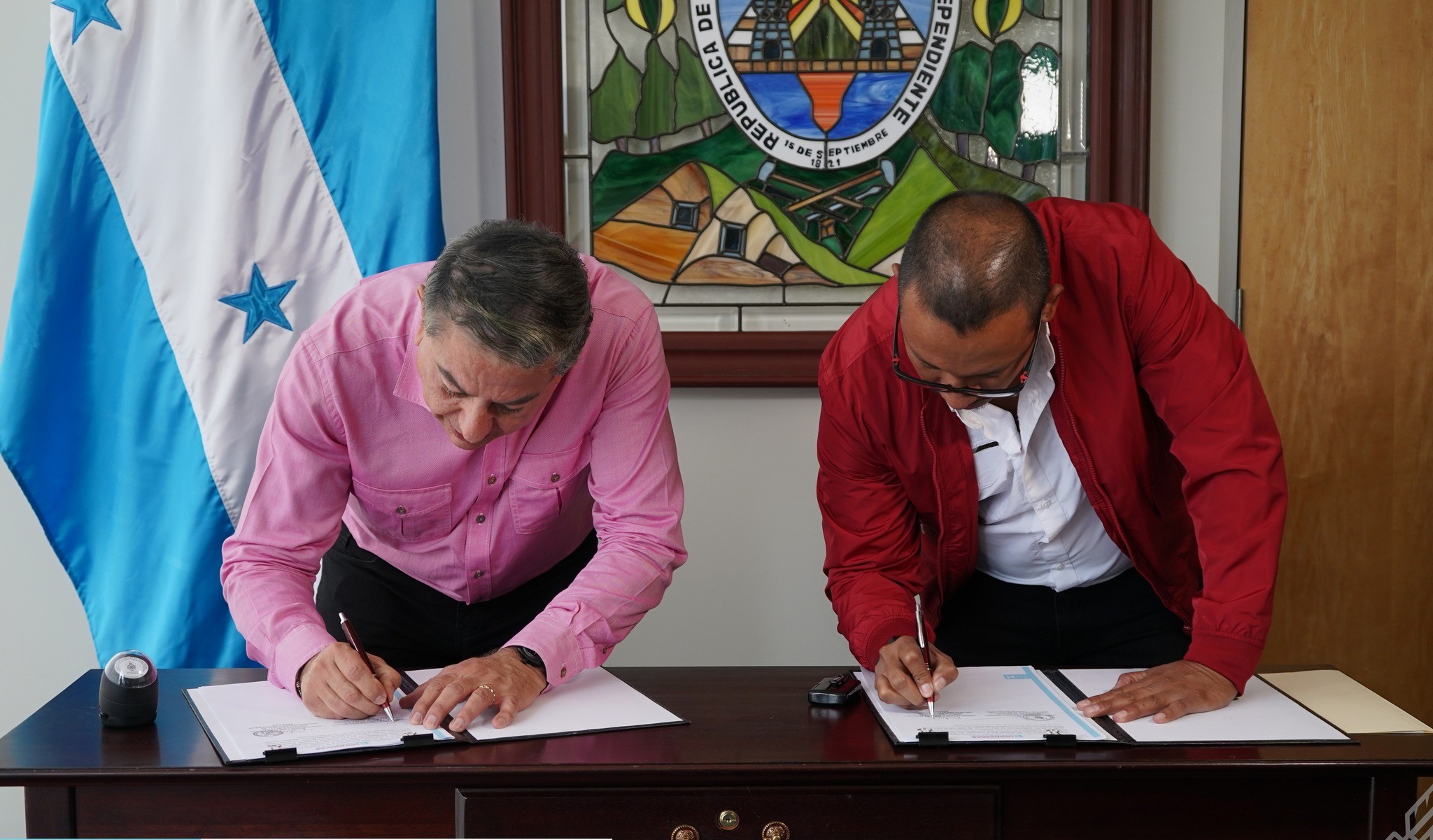 SEGOB y SENPRENDE establecen alianza para impulsar el desarrollo económico local