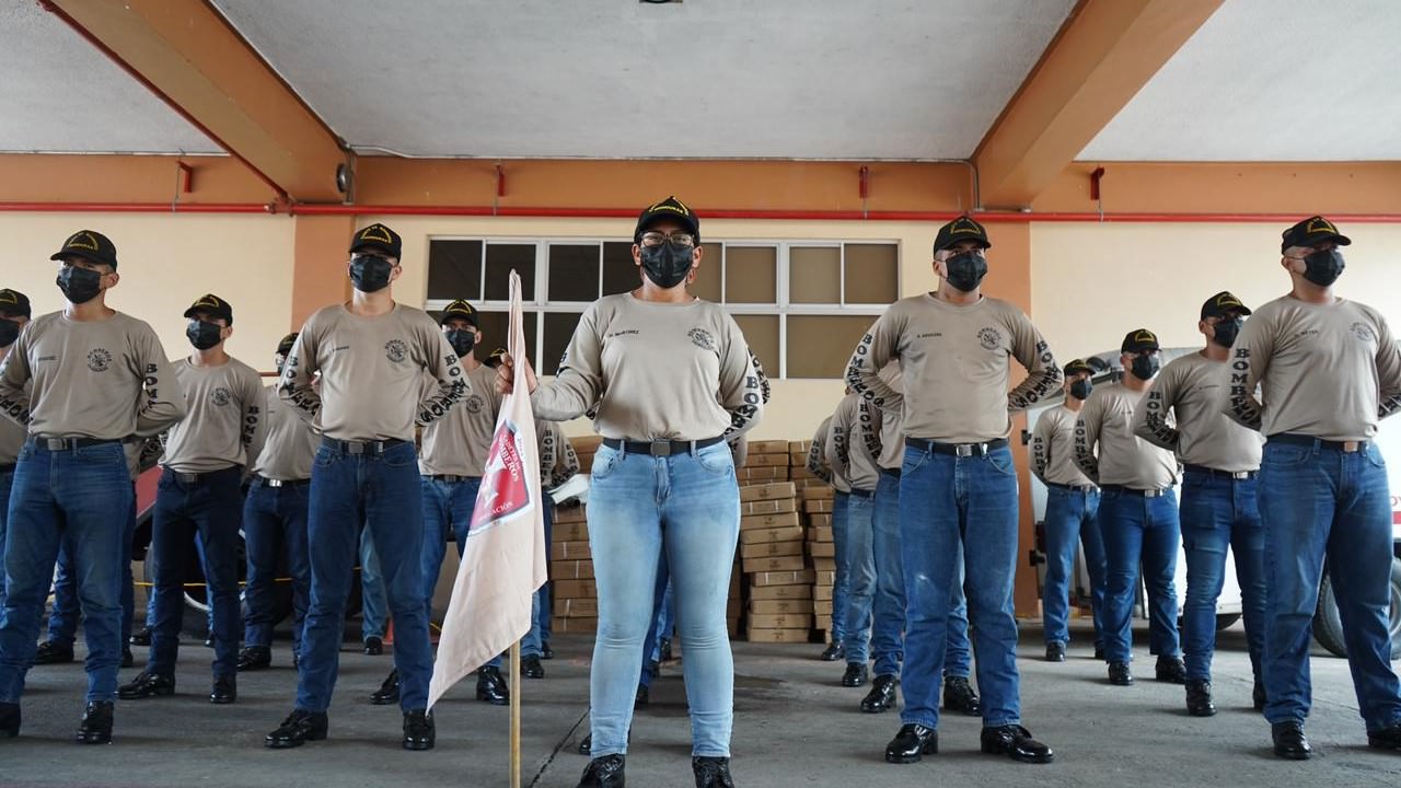 Gobierno de la Presidenta Xiomara Castro entregó equipamiento logístico al Cuerpo de Bomberos de Honduras 