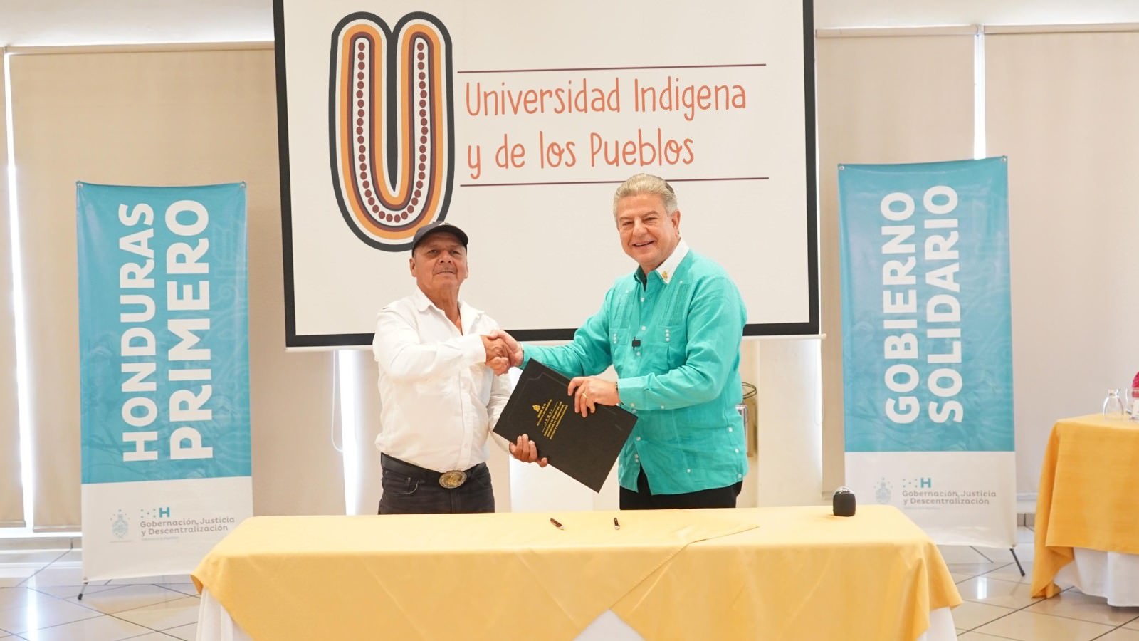 SEGOB y la Asociación Universidad Indígena y de los Pueblos unen esfuerzos para el desarrollo y fortalecimiento de los pueblos